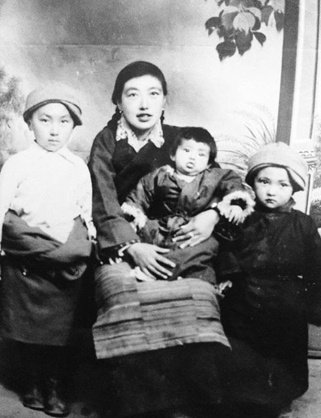 This picture of Choekyi and her children was taken for her husband Paljor Jigme Namseling after Tendol’s birth and smuggled to Kalimpong (Courtesy A Childhood in Tibet)