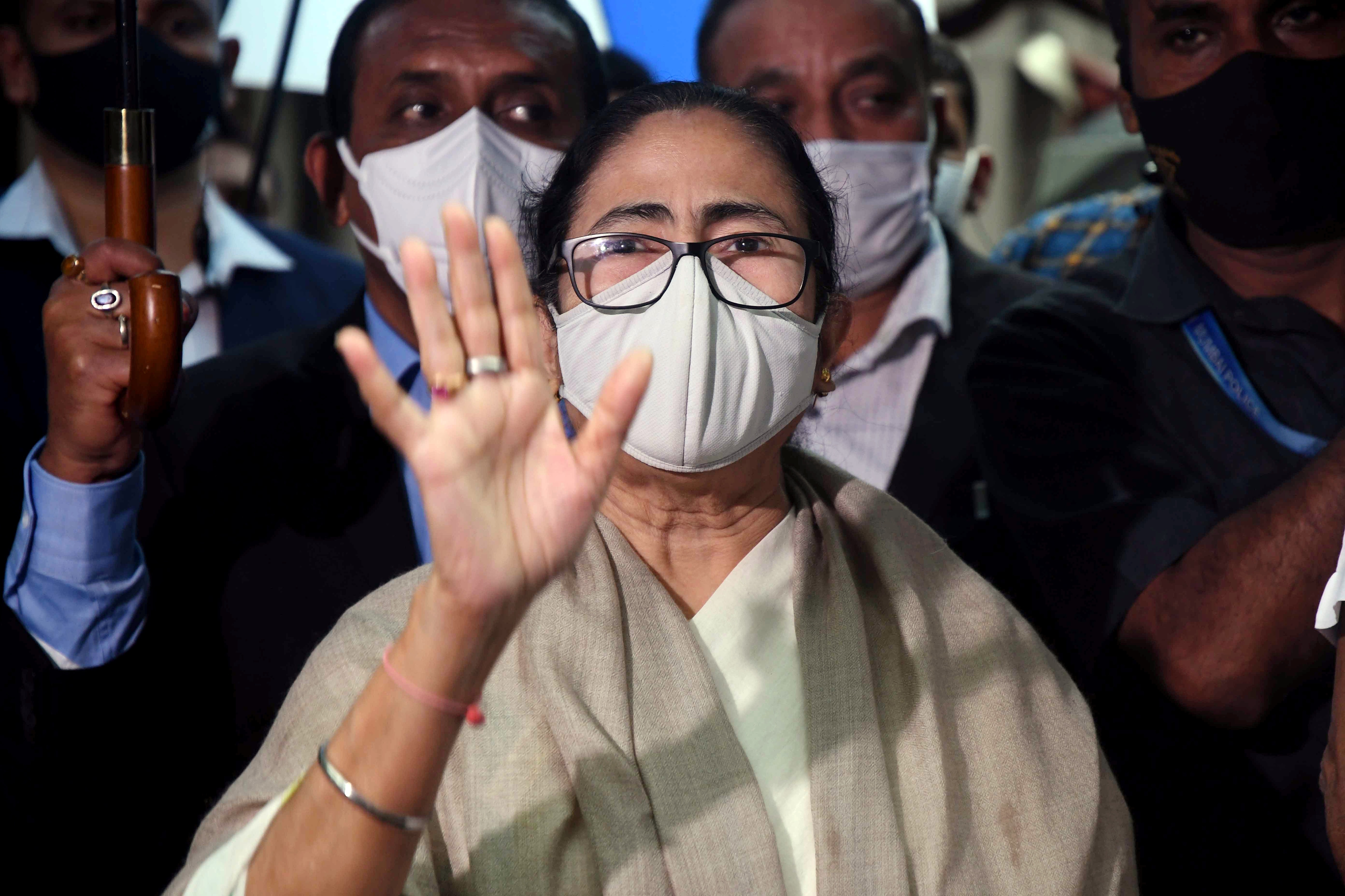 West Bengal chief minister Mamata Banerjee informed on Thursday that she will be meeting PM Narendra Modi virtually on Friday, January 7, 2022. (ANI) West Bengal chief minister Mamata Banerjee informed on Thursday that she will be meeting PM Narendra Modi virtually on Friday, January 7, 2022. (ANI)