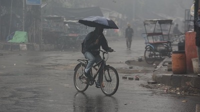The Weather Department has predicted a cloudy sky for Delhi till January 9. (HT File Photo)