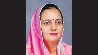 A mother of two, new Chandigarh mayor Sarabjit Kaur entered the electoral politics reluctantly after her husband’s ward (No. 6) was reserved for a woman candidate. (HT Photo)
