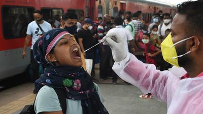 Maharashtra added 41,434 fresh cases, with 20,318 from Mumbai alone. (Bhushan Koyande/ HT Photo) Maharashtra added 41,434 fresh cases, with 20,318 from Mumbai alone. (Bhushan Koyande/ HT Photo)