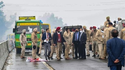 Prime Minister Narendra Modi’s convoy was delayed for 15-20 minutes on a bridge in Ferozepur on Wednesday. (PTI File)