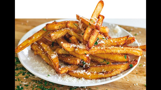 Today, truffle dim sum, truffle French fries are not made with truffles but with truffle oil, which has little in common with real truffles Today, truffle dim sum, truffle French fries are not made with truffles but with truffle oil, which has little in common with real truffles
