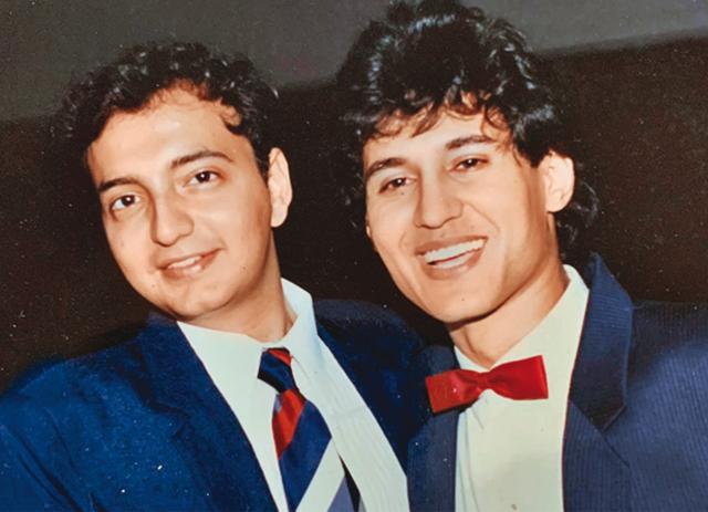 He cast Tabu’s cousin Kamran Rizvi in Nai Dishayen but Kamran passed away soon
