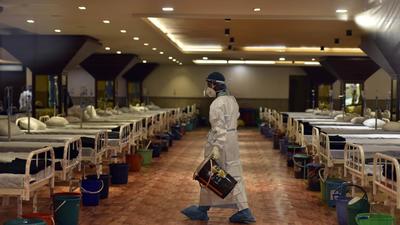 The Covid-19 death toll on Saturday was the highest in a single day since June 16 last year, when 25 people in the city succumbed to the infection. (Sanjeev Verma/HT PHOTO) The Covid-19 death toll on Saturday was the highest in a single day since June 16 last year, when 25 people in the city succumbed to the infection. (Sanjeev Verma/HT PHOTO)