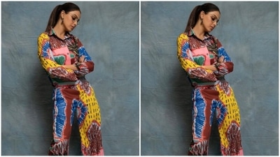 Styled by fashion stylist house Who Wore What When, Genelia opted for a minimal makeup look. She decked up in black eyeliner, black kohl, contoured cheeks and a shade of nude lipstick. (Instagram/@geneliad)