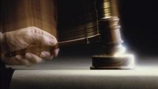 The Ludhiana consumer forum in its order observed that Varinder Kumar Tyagi was the sole proprietor of the firm and since he was covered under the policy in the case of death by accident to the tune of ₹ 2lakh, the insurance firm is liable to pay the same (Representative Photo/HT Files)