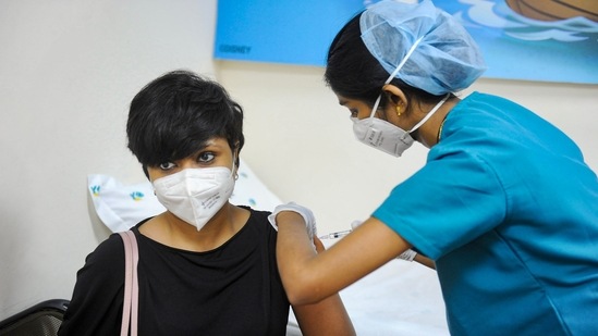 PTI05 01 2021 000182A 1624954661174 1641712482922 Till Thursday, Mumbai reported 1900 covid patients who are on oxygen support. Most of them are not vaccinated.(PTI)