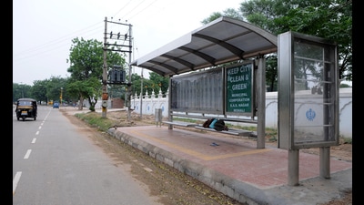 The contract of the private company that had constructed the 33 bus shelters in Mohali is valid till March 25. (HT FIle) The contract of the private company that had constructed the 33 bus shelters in Mohali is valid till March 25. (HT FIle)