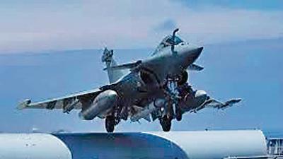 The Rafale-M demonstration of capability is expected to be carried out over the next two weeks and will be followed by a similar demonstration by the US-origin F-18 fighters in the next three to four months, the officials said. (HT Photo)