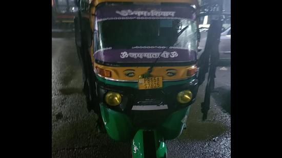 The auto driver has been arrested. He had picked the Kolkata woman from the Chandigarh railway station and was supposed to drop her at the ISBT in Sector 17. (HT Photo)