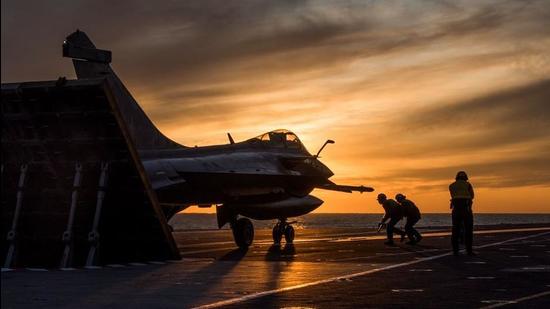 Rafale-M fighters are embarked on the French Navy’s nuclear-powered aircraft carrier Charles de Gaulle (Photo courtesy: Dassault Aviation)