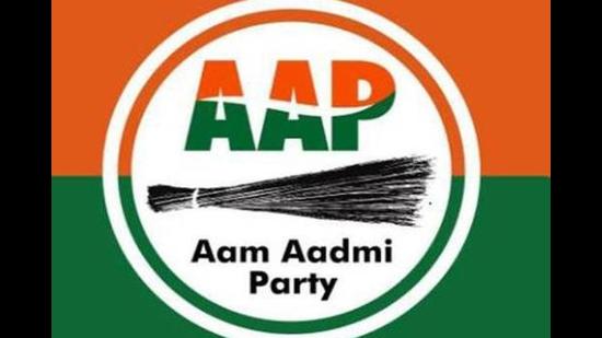 The Aam Aadmi Party (AAP) leadership faced revolt by some of its youth leaders on Monday over the allocation of party tickets to turncoats.