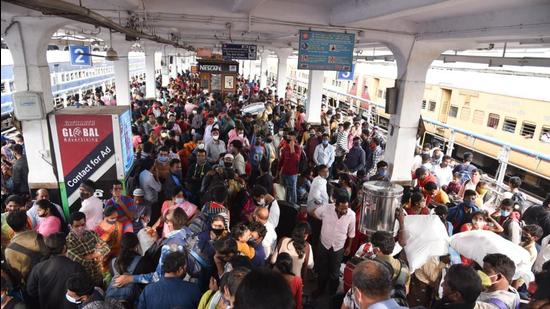 The South Central Railway also announced operation of 35 special trains, apart from 109 regular trains, during the Sankranti festive season. (HT) The South Central Railway also announced operation of 35 special trains, apart from 109 regular trains, during the Sankranti festive season. (HT)