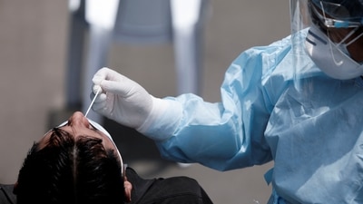 Bengal's overall active cases breached the 1-lakh mark during the day with 21,098 more people testing positive for the infection. (REUTERS / Representational Image)