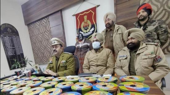 ACP Harish Behl briefing the media about the recovery banned plastic kite strings in Ludhiana on Tuesday. (HT Photo)