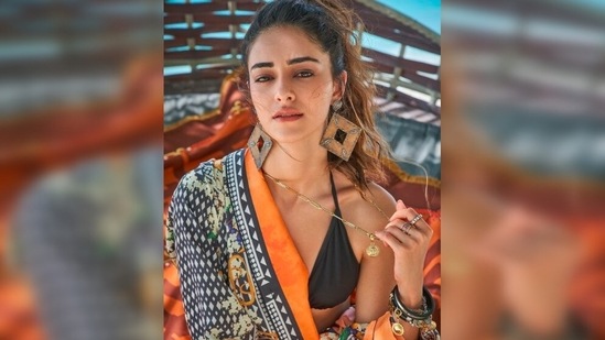imgonline com ua FrameBlurred iyOTJu1UoNecEM3g 1641886755487 1641886772356 Ananya Panday paired her look with statement earrings, bracelets and rings.(Instagram/@ananyapanday)