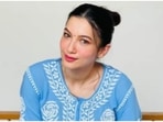 Gauahar Khan has reacted to a viral video of a woman throwing fruits from a vendor’s cart.