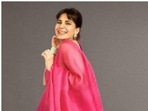 Kirti Kulhari is currently awaiting the release of her upcoming web series Human. The actor, who always manages to make us drool with her sartorial sense of fashion, shared a slew of pictures on her Instagram profile and showed us how to drape a saree the right way. For the pictures, Kirti picked the six yards of grace and made it look better.(Instagram/@iamkirtikulhari)