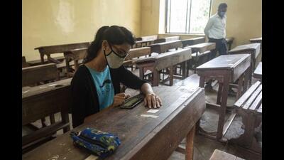 One of the major issues which SPPU’s examination department is facing is a delay in the inward process of the movement of examination forms by colleges. (HT PHOTO) One of the major issues which SPPU’s examination department is facing is a delay in the inward process of the movement of examination forms by colleges. (HT PHOTO)