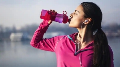 2. Drink 2-3 litres of water every day - Even mild dehydration can affect you mentally and physically. It significantly affects your energy levels and brain function. Staying hydrated is the key to maintaining energy, reducing headaches and so much more. Make sure that you get enough water each day. It’s one of the best things you can do for your overall health. Try adding a glass of water on waking and set reminders through the day to ensure you finish your allotted quota. (Shutterstock) 2. Drink 2-3 litres of water every day - Even mild dehydration can affect you mentally and physically. It significantly affects your energy levels and brain function. Staying hydrated is the key to maintaining energy, reducing headaches and so much more. Make sure that you get enough water each day. It’s one of the best things you can do for your overall health. Try adding a glass of water on waking and set reminders through the day to ensure you finish your allotted quota. (Shutterstock)