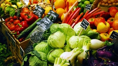 1. Include vegetables in your daily diet - Including vegetables in your meals every day is extremely important. Veggies are packed with nutrients and antioxidants which help you stay healthy and prevent disease as well as help you lose weight due to their low-calorie content. 2 cups of vegetables are advised to be consumed every day but this can be difficult for some of you. Some of you find it hard to consume enough vegetables each day while others are uncertain how to prepare them in an appetising way. (File Photo / Reuters) 1. Include vegetables in your daily diet - Including vegetables in your meals every day is extremely important. Veggies are packed with nutrients and antioxidants which help you stay healthy and prevent disease as well as help you lose weight due to their low-calorie content. 2 cups of vegetables are advised to be consumed every day but this can be difficult for some of you. Some of you find it hard to consume enough vegetables each day while others are uncertain how to prepare them in an appetising way. (File Photo / Reuters)