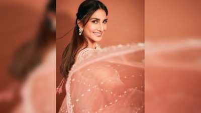 In another picture posted by Vaani Kapoor on her Instagram handle, the actor aced the desi look in a subtle peach salwar set which she wore to her friend Anushka Ranjan's wedding function. (Instagram/@vaanikapoor) In another picture posted by Vaani Kapoor on her Instagram handle, the actor aced the desi look in a subtle peach salwar set which she wore to her friend Anushka Ranjan's wedding function. (Instagram/@vaanikapoor)