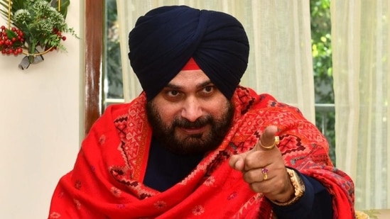In another tweet, Sidhu said the resurrection of Punjab is a serious issue as the lives of three crores Punjabis depend on it. (HT photo)