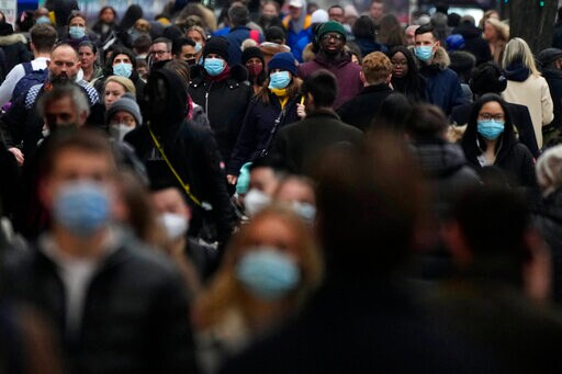 As of 9 January, over 304 million confirmed Covid-19 cases and over 5.4 million deaths have been reported. (AP file photo)