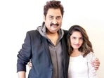 Shannon K poses with her dad, Kumar Sanu.