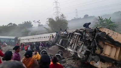 Two teams of the National Disaster Response Force (NDRF) rushed to the location to rescue passengers trapped after multiple bogies of the Guwahati-Bikaner Express (15633) derailed in West Bengal's Jalpaiguri district. (PTI)