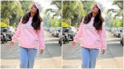 Hina looked her comfiest best in the winter attire. (Instagram/@realhinakhan)