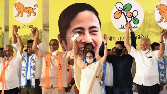 TMC chief Mamata Banerjee with MGP leaders after announcing alliance for Goa elections. (ANI)