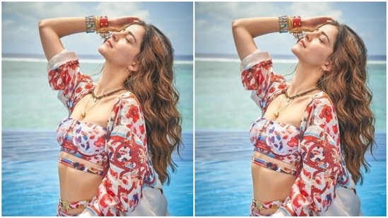 Ananya paired the bikini with a throw of the same print and added more boho chic vibes to her look.(Instagram/@ananyapanday)
