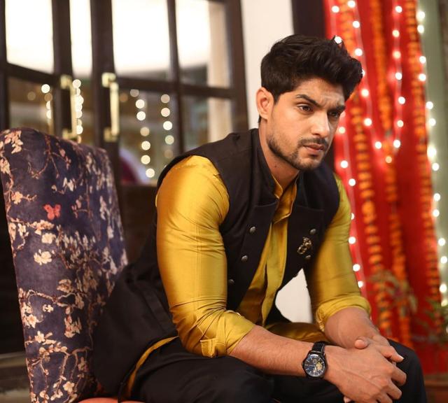 Til gur ghya god god bola! Deepika Singh, Shrenu Parikh, Neha Bhasin & other TV celebs share who they wish to give the laddus Til gur ghya god god bola! Deepika Singh, Shrenu Parikh, Neha Bhasin & other TV celebs share who they wish to give the laddus
