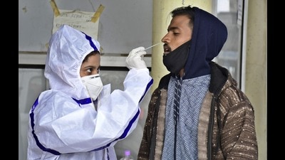 After the latest spike, Covid cases have climbed to 94,619, of which 2,134 patients have succumbed to the virus, and 86,729 patients have recovered. (Harsimar Pal Singh/HT)