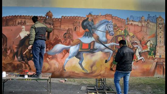 Republic Day celebrations at Rajpath will witness a display of two gigantic scrolls by artists from across the country.