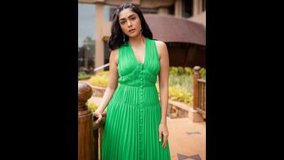 Mrunal Thakur’s Jersey was supposed to release in theatres on December 31, 2021 (Photo: Facebook) Mrunal Thakur’s Jersey was supposed to release in theatres on December 31, 2021 (Photo: Facebook)