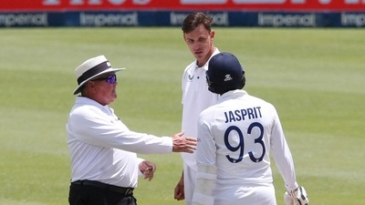 Umpire Marais Erasmus intervenes as South Africa's Marco Jansen and India's Jasprit Bumrah clash. (REUTERS)