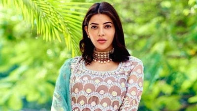 Mom-to-be Kajal Aggarwal's pregnancy glow in embroidered silk suit wins hearts: Check out photos Mom-to-be Kajal Aggarwal's pregnancy glow in embroidered silk suit wins hearts: Check out photos