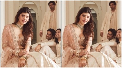 Sanjana played muse to the fashion designer Abhinav Mishra and picked a pastel bridal ensemble from his wardrobe. (Instagram/@sanjanasanghi96)