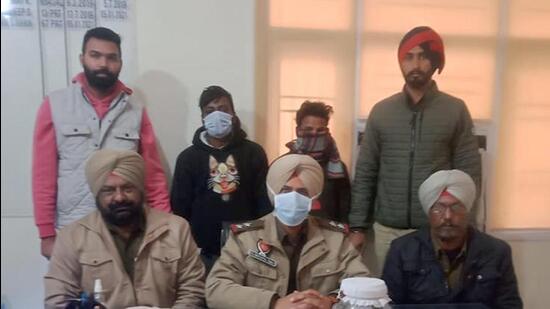 Accused arrested by PAU police for stealing cash and .32 bore revolver in Ludhiana also confessed their involvement in such burglaries and claimed that they had stolen only taps (HT PHOTO)
