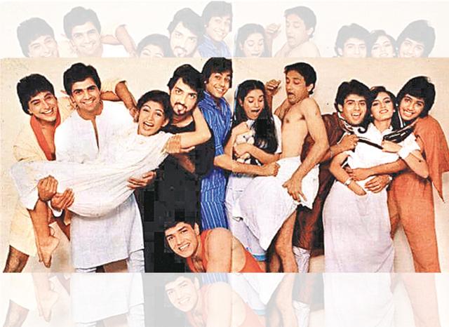 (From L to R) Rajan Sippy (extreme last), Karan Shah, Khushboo, Atlee Brar, Ruhan Kapoor (in blue), Neelam, Shekhar Suman, Farha flanked by three newcomers (From L to R) Rajan Sippy (extreme last), Karan Shah, Khushboo, Atlee Brar, Ruhan Kapoor (in blue), Neelam, Shekhar Suman, Farha flanked by three newcomers