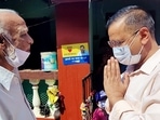  AAP National Convener and Delhi Chief Minister Arvind Kejriwal greets an elderly man during a door-to-door campaign ahead of Goa Assembly elections at Cortalim, in South Goa. AAP National Convener and Delhi Chief Minister Arvind Kejriwal greets an elderly man during a door-to-door campaign ahead of Goa Assembly elections at Cortalim, in South Goa.