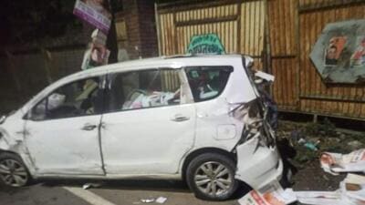 The Congress councillor’s Maruti Suzuki Ertiga rammed into a divider after running over the teens in Ludhiana. (HT Photo)