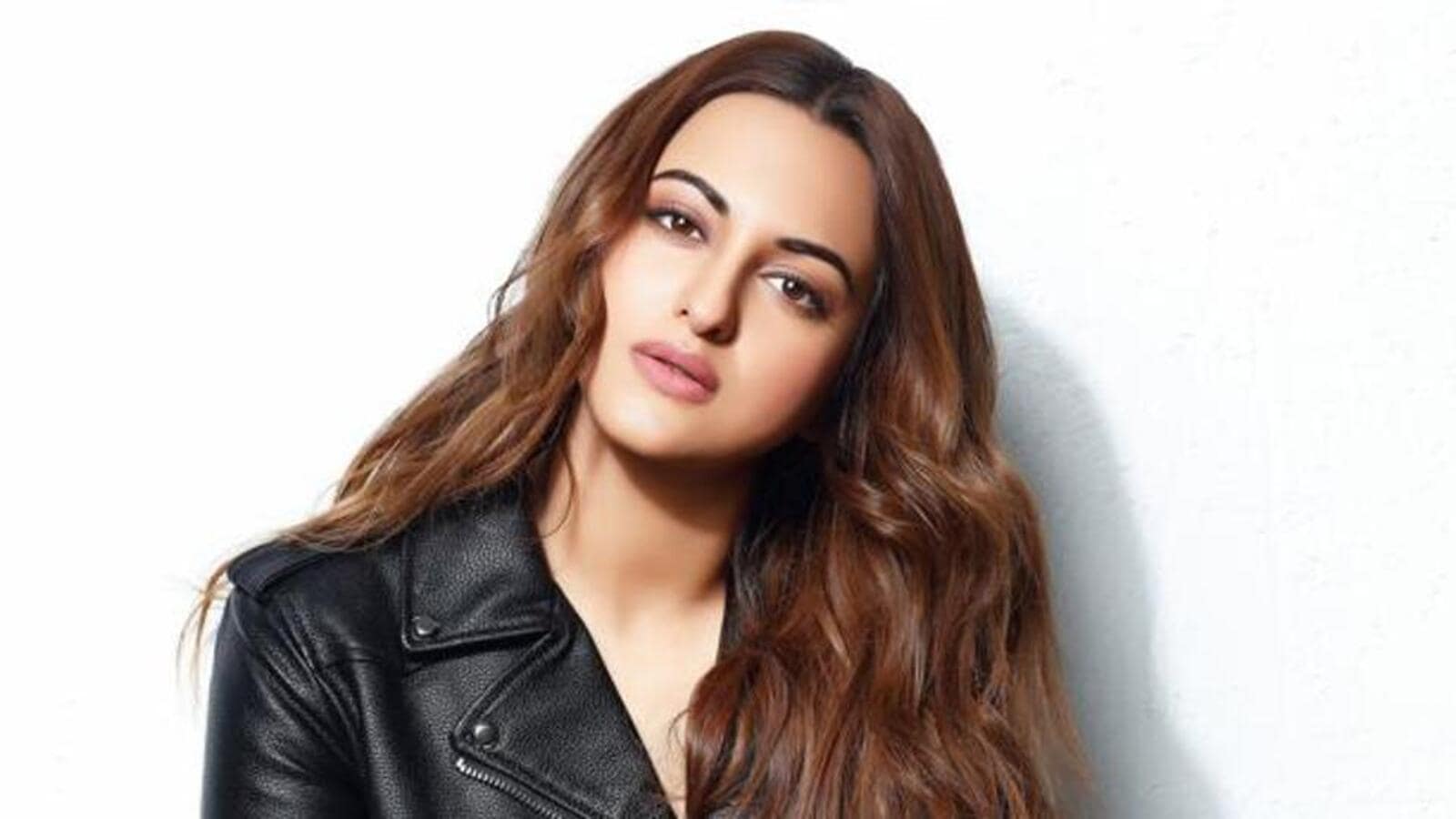 Sonakshi Sinha: The country as a whole cannot afford another lockdown