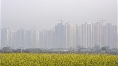 With over 70 high-rise housing complexes and a population nearing about 100,000, Greater Noida West will play a crucial role in deciding the fortunes of candidates from the Dadri assembly constituency. (Sunil Ghosh / HT) With over 70 high-rise housing complexes and a population nearing about 100,000, Greater Noida West will play a crucial role in deciding the fortunes of candidates from the Dadri assembly constituency. (Sunil Ghosh / HT)