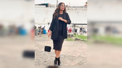 Hina Khan clicked these pictures during the shoot of her music video Mohabbat Hai which also features Shaheer Sheikh. (Instagram/@realhinakhan) Hina Khan clicked these pictures during the shoot of her music video Mohabbat Hai which also features Shaheer Sheikh. (Instagram/@realhinakhan)