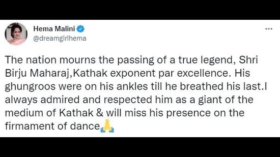 Actor Hema Malini also took to Twitter to pay her tribute to the Kathak legend. Actor Hema Malini also took to Twitter to pay her tribute to the Kathak legend.