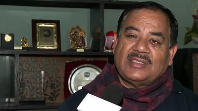 Harak Singh Rawat speaks to the media on his dismissal from the Uttarakhand cabinet and expulsion from the BJP, ahead of the elections, in Dehradun on Monday. On Tuesday, he said he was ready to apologise to Congress leader Harish Rawat. (ANI) Harak Singh Rawat speaks to the media on his dismissal from the Uttarakhand cabinet and expulsion from the BJP, ahead of the elections, in Dehradun on Monday. On Tuesday, he said he was ready to apologise to Congress leader Harish Rawat. (ANI)